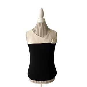 Casual Corner Annex Buckle Two Tone Black White Fitted Career Blouse size 6